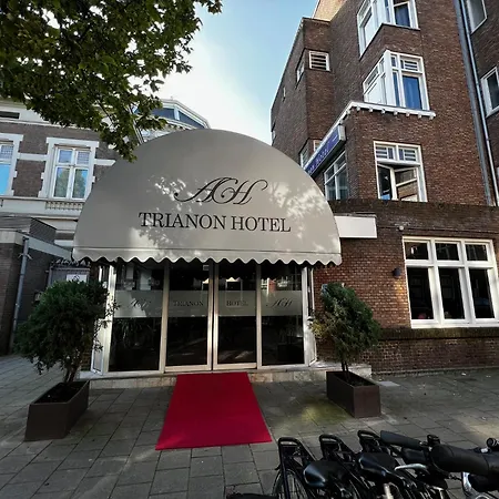 Budget Trianon Hotel-3