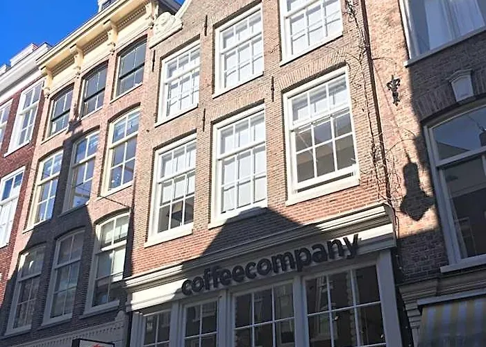 Nine Streets